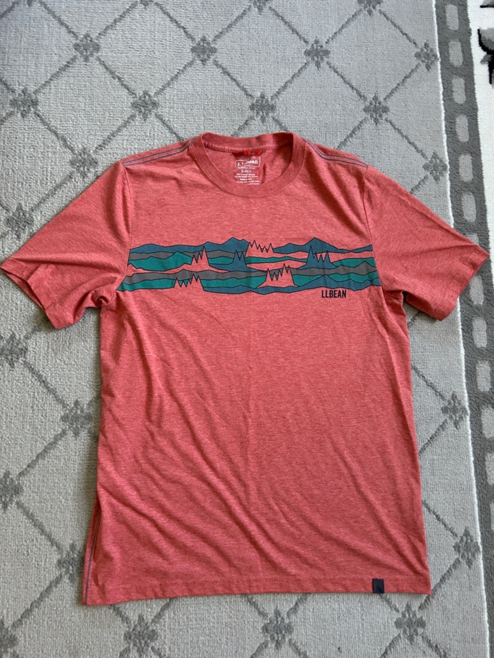 L.L. Bean Men’s Coral Red Short Sleeve Graphic Tee